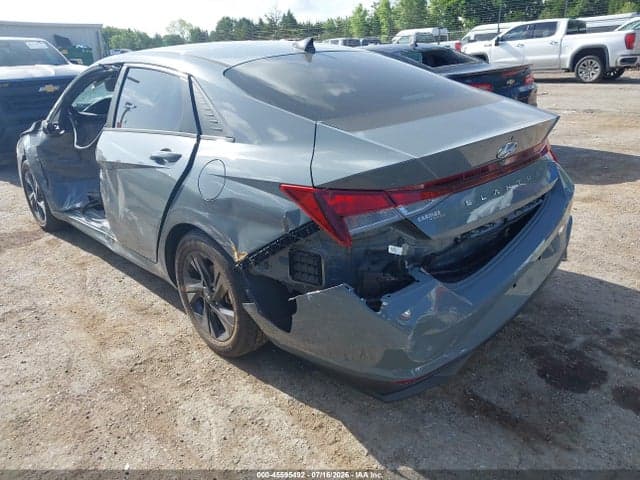 2022 HYUNDAI ELANTRA SEL 3