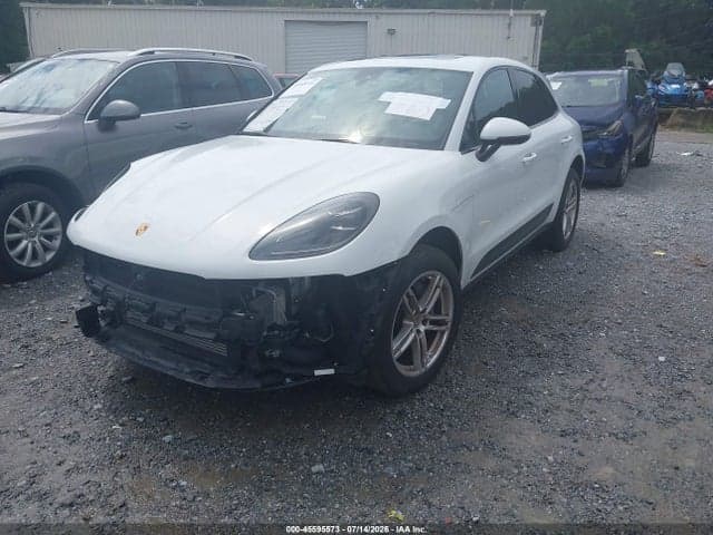2025 PORSCHE MACAN T 2