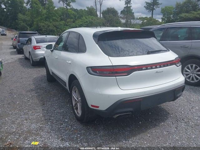 2025 PORSCHE MACAN T 3