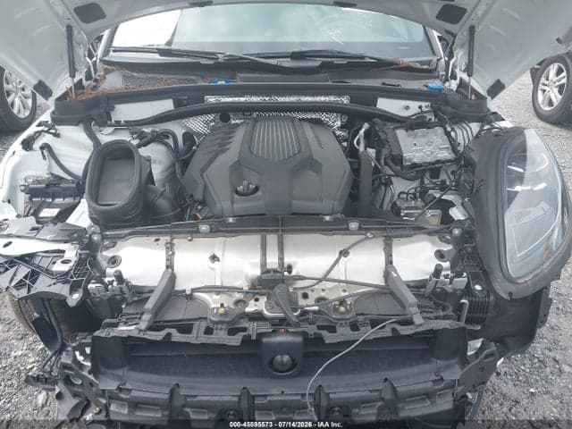2025 PORSCHE MACAN T 10