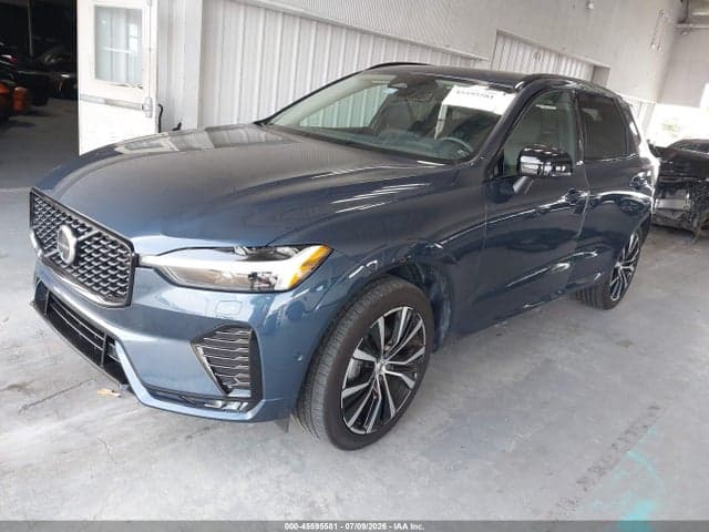 2024 VOLVO XC60 B5 PLUS DARK THEME 2