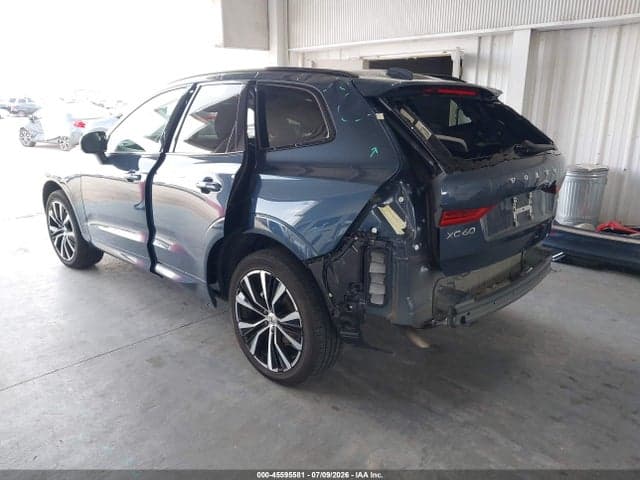 2024 VOLVO XC60 B5 PLUS DARK THEME 3