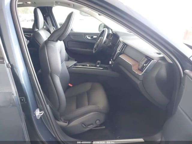 2024 VOLVO XC60 B5 PLUS DARK THEME 5
