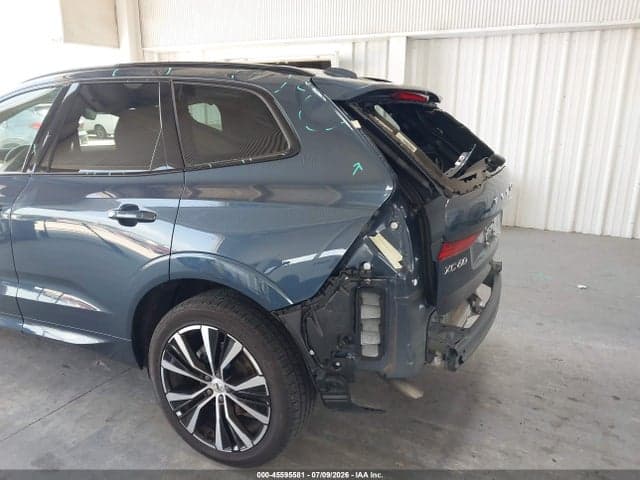 2024 VOLVO XC60 B5 PLUS DARK THEME 6