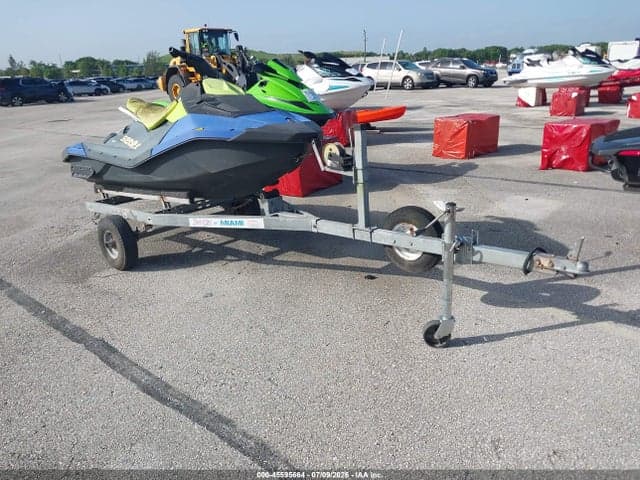 2020 SEA DOO BOMBARDIER CANA - 1