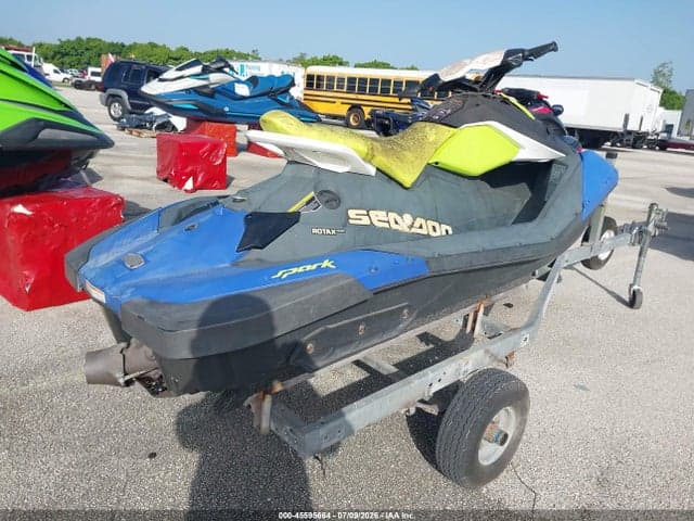 2020 SEA DOO BOMBARDIER CANA 4