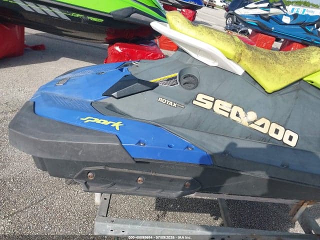 2020 SEA DOO BOMBARDIER CANA 8