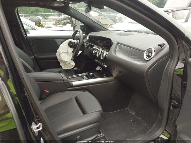 2024 MERCEDES-BENZ GLA 250 4MATIC 5