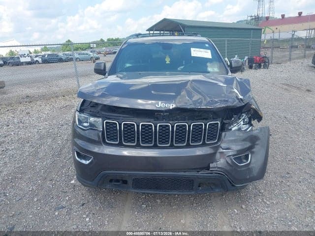 2018 JEEP GRAND CHEROKEE LAREDO E 4X4 12