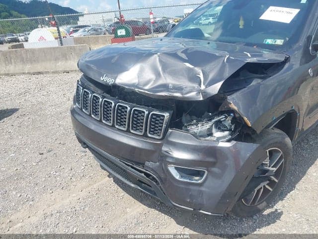 2018 JEEP GRAND CHEROKEE LAREDO E 4X4 6