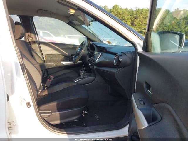 2018 NISSAN KICKS SV 5