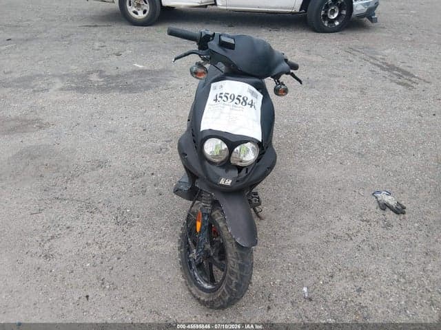 2022 GENUINE SCOOTER CO. ROUGHHOUSE 50 5
