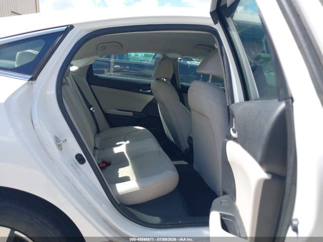 2021 HONDA INSIGHT EX 8