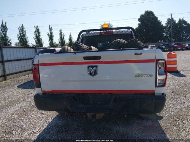 2017 RAM 1500 EXPRESS 4X4 5'7 BOX 16