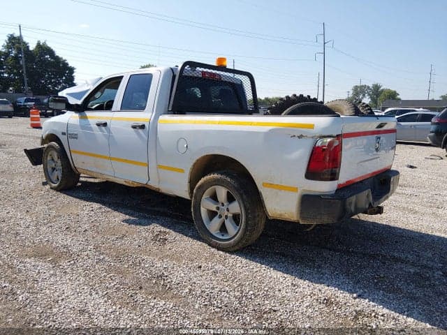 2017 RAM 1500 EXPRESS 4X4 5'7 BOX 3