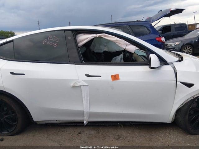 2022 TESLA MODEL Y LONG RANGE DUAL MOTOR ALL-WHEEL DRIVE 12