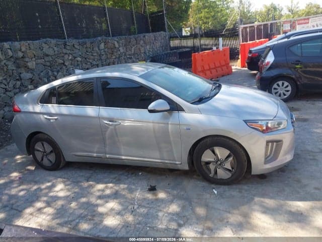 2020 HYUNDAI IONIQ HYBRID SE 13