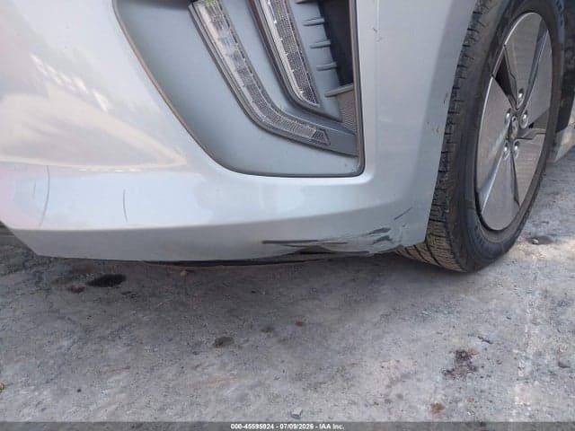 2020 HYUNDAI IONIQ HYBRID SE 18