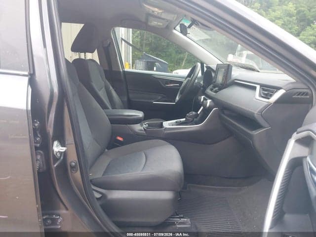 2021 TOYOTA RAV4 HYBRID XLE 5
