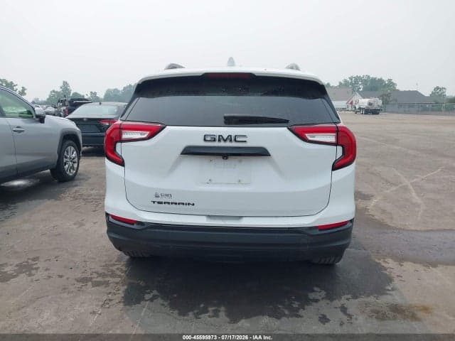 2022 GMC TERRAIN FWD SLT 17