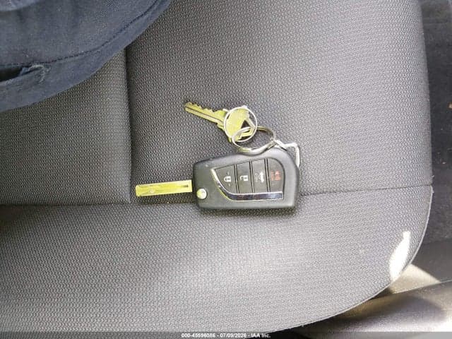 2025 TOYOTA COROLLA LE 11
