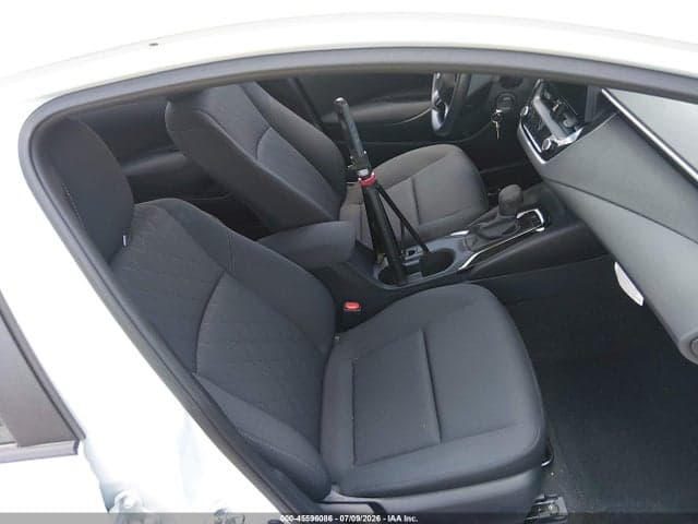 2025 TOYOTA COROLLA LE 5