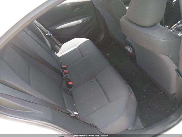 2025 TOYOTA COROLLA LE 8