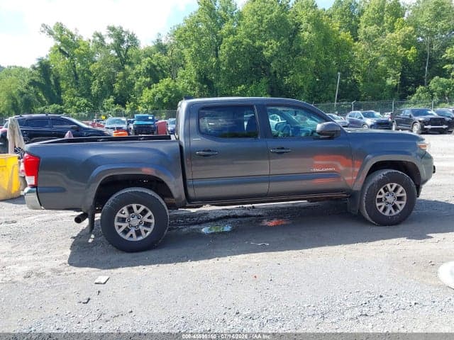 2017 TOYOTA TACOMA SR5 V6 14