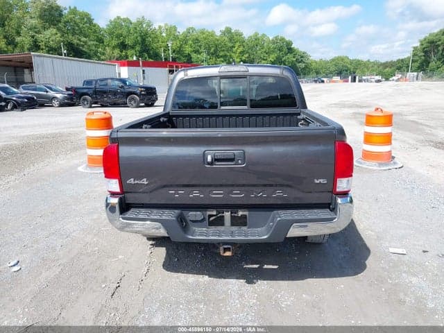 2017 TOYOTA TACOMA SR5 V6 17