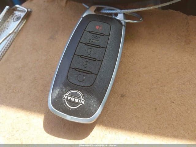 2025 NISSAN VERSA 1.6 SR 11