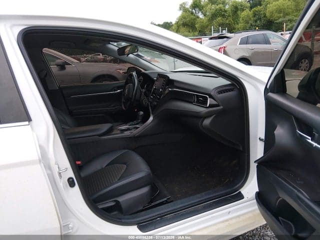 2021 TOYOTA CAMRY SE 5