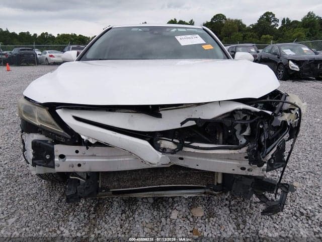2021 TOYOTA CAMRY SE 6