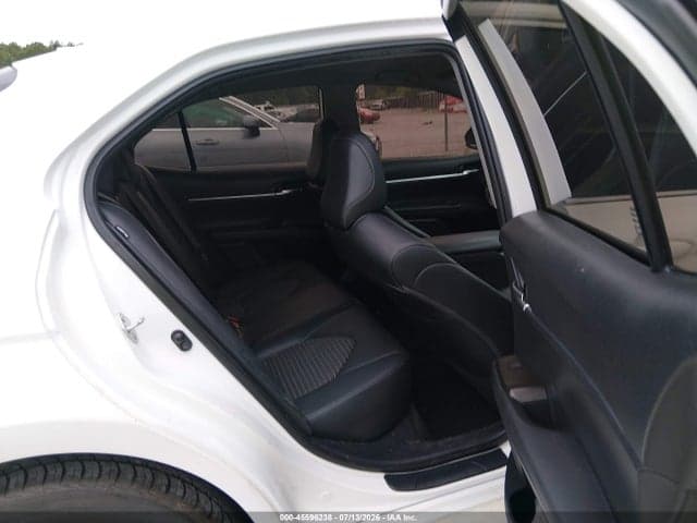2021 TOYOTA CAMRY SE 8