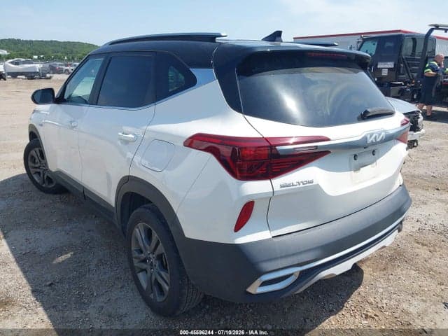 2023 KIA SELTOS S 3