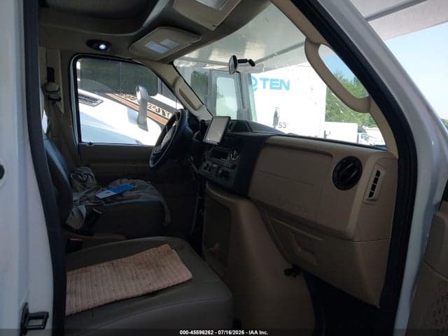 2024 FORD E-450 CUTAWAY 8