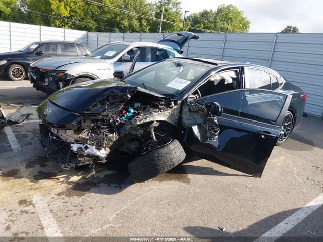 2025 TOYOTA CAMRY XSE 2