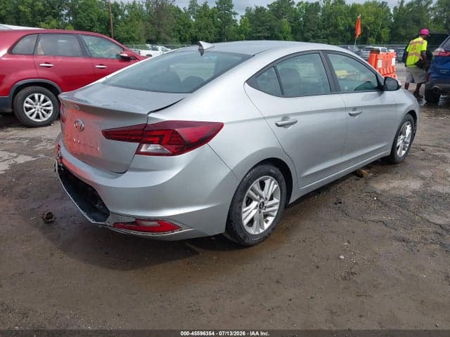 2020 HYUNDAI ELANTRA SEL 4