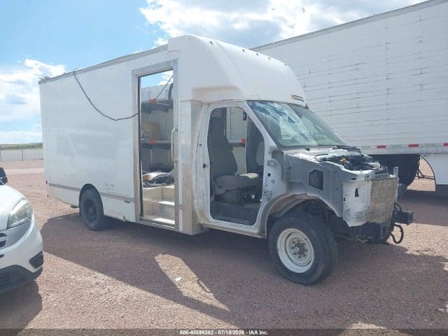 2022 FORD E-350 CUTAWAY 1