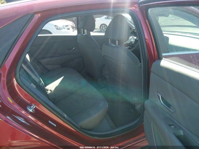 2025 HYUNDAI ELANTRA SEL CONVENIENCE 8
