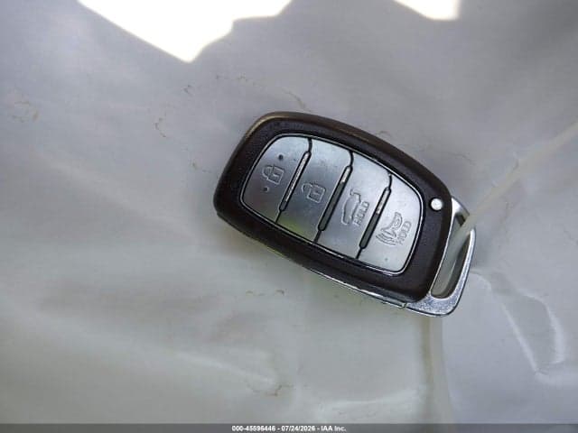 2020 HYUNDAI ELANTRA LIMITED 11