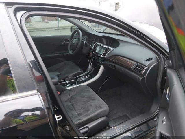 2017 HONDA ACCORD EX 5