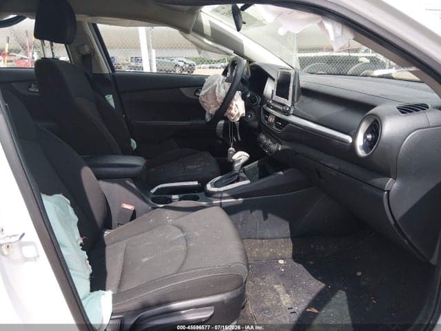 2021 KIA FORTE FE 5