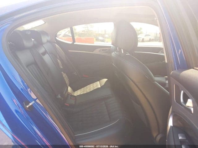 2020 GENESIS G70 2.0T AWD 8