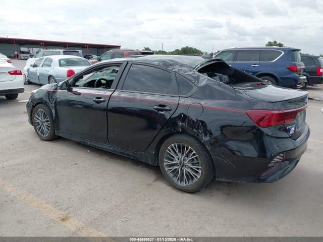 2022 KIA FORTE GT-LINE 3