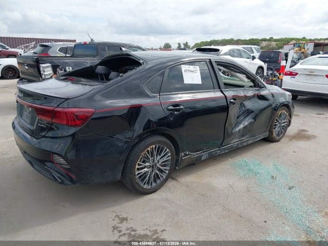 2022 KIA FORTE GT-LINE 4