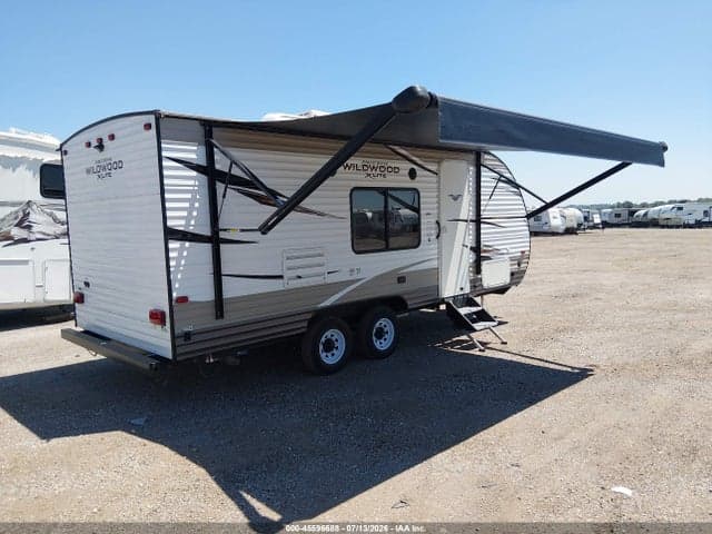 2018 FOREST RIVER WILDWOOD X-LITE 201BHXL TRAVEL TRAILER 4