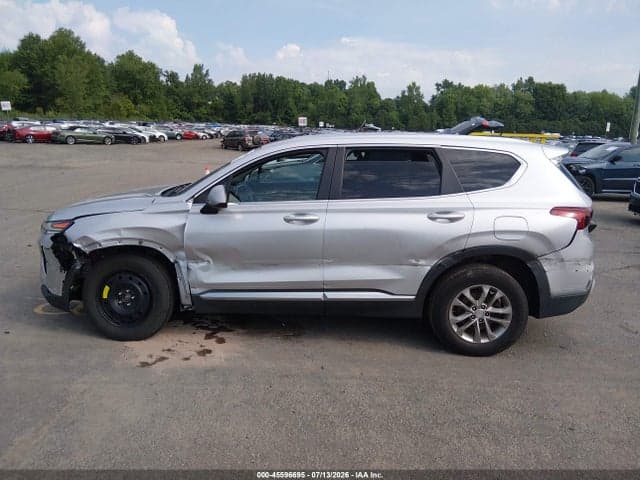 2019 HYUNDAI SANTA FE SE 14