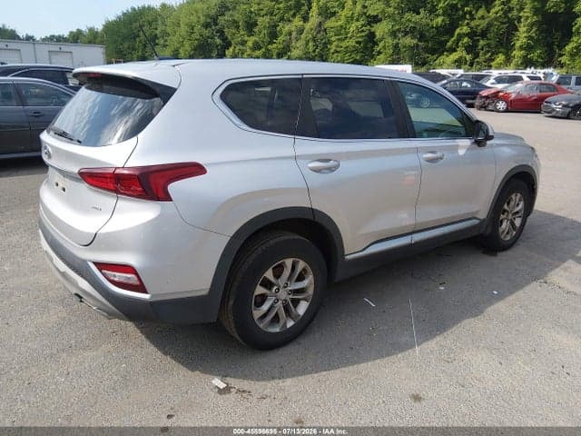 2019 HYUNDAI SANTA FE SE 4