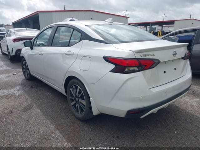 2021 NISSAN VERSA SV XTRONIC CVT 3