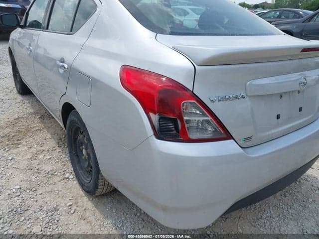 2017 NISSAN VERSA 1.6 SV 6